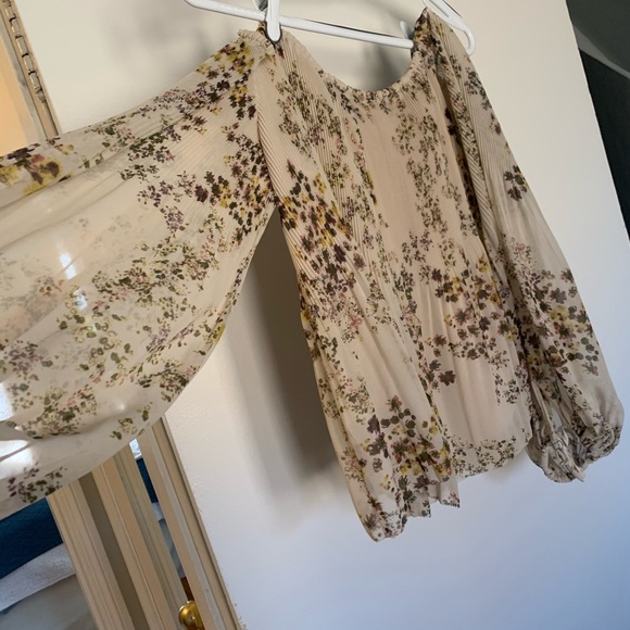 Aritiza Talence Printed Balloon top - Picture 4 of 6